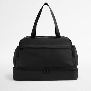 Away Featherlight Weekender Bag
